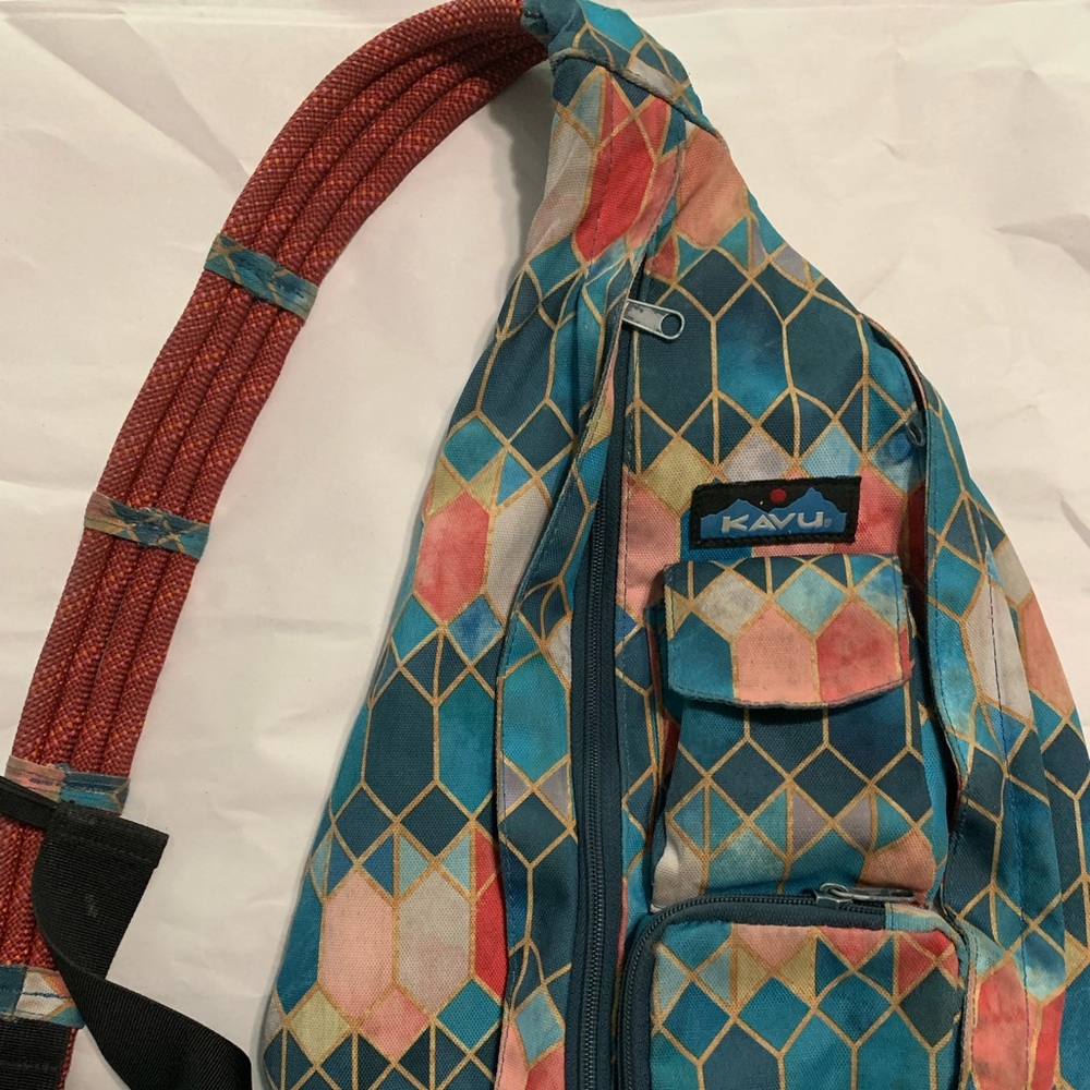 Kavu Bag—EUC, matching billfold sold separately or bundled
